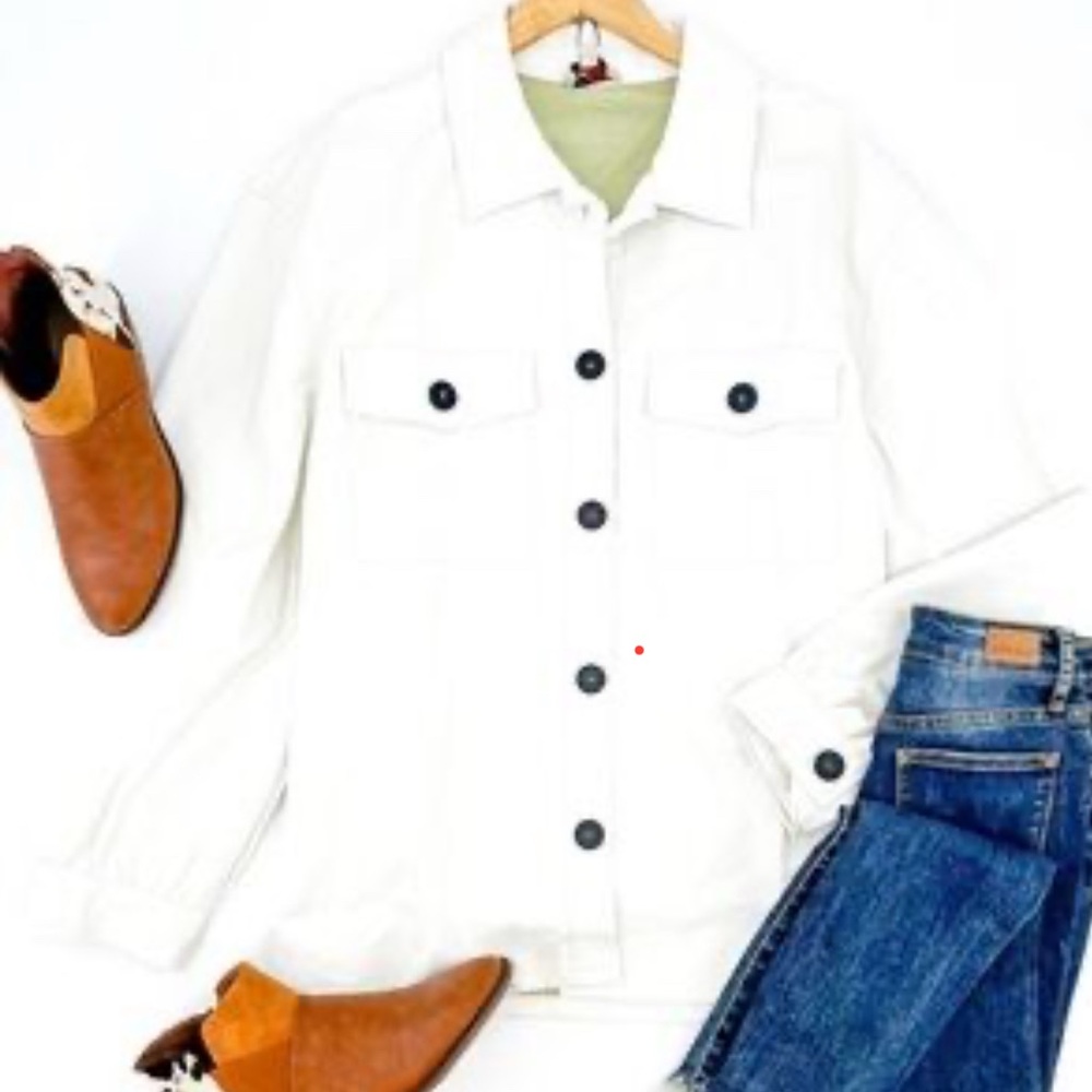 Women's Cream/White Button-Up Jacket